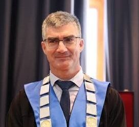 Rektorskom zboru upućen prijedlog i molba da razmotri inicijativu i argumentaciju Akademskog sindikata za vraćanje akademskih zvanja u sustav znanosti i visokog obrazovanja